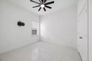 10810 Spiny Elm Ct, Cypress, TX 77433 - Photo 16