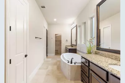 39 Pondera Point Dr, Tomball, TX 77375 - Photo 14