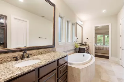 39 Pondera Point Dr, Tomball, TX 77375 - Photo 18