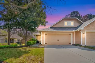 14 Fitzroy Pl, Conroe, TX 77384 - Photo 2