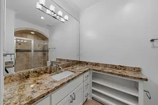 11714 Memorial Dr, Houston, TX 77024 - Photo 38