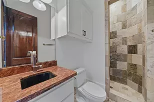 11714 Memorial Dr, Houston, TX 77024 - Photo 40