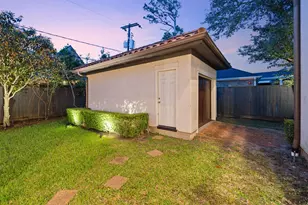 11714 Memorial Dr, Houston, TX 77024 - Photo 46