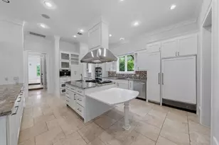11714 Memorial Dr, Houston, TX 77024 - Photo 10