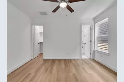 7428 Laura Koppe Rd #b, Houston, TX 77028 - Photo 16