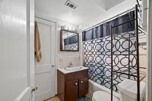 4109 Woolworth St, Houston, TX 77026 - Photo 10