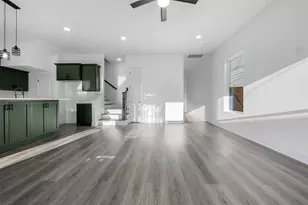 1308 Duff Ln, Houston, TX 77022 - Photo 6