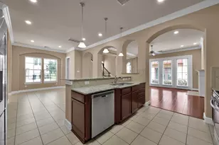 14546 San Pietro Dr, Houston, TX 77070 - Photo 8