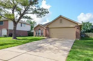 1614 Village Ct Dr, Rosenberg, TX 77471 - Photo 2