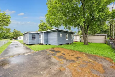 1011 12th 1/2 Street N, Texas City, TX 77590 - Photo 12
