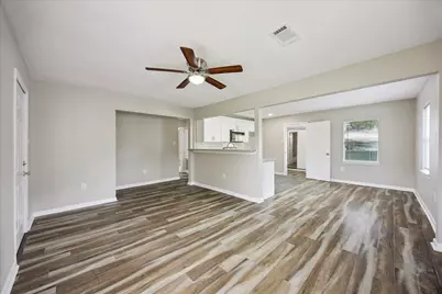 1011 12th 1/2 Street N, Texas City, TX 77590 - Photo 4