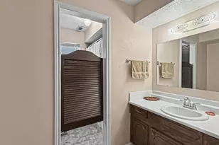 1576 County Rd 614, Dayton, TX 77535 - Photo 24