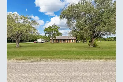 1576 County Road 614, Dayton, TX 77535 - Photo 2