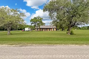 1576 County Rd 614, Dayton, TX 77535 - Photo 2