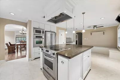 1330 Des Jardines Street, Houston, TX 77023 - Photo 2