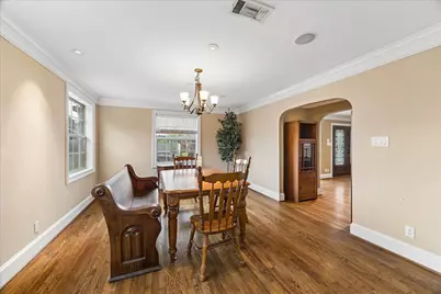 1330 Des Jardines Street, Houston, TX 77023 - Photo 16