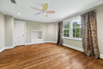 1330 Des Jardines Street, Houston, TX 77023 - Photo 22