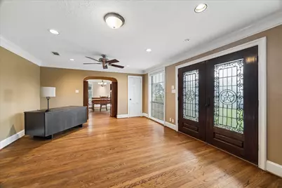 1330 Des Jardines Street, Houston, TX 77023 - Photo 14