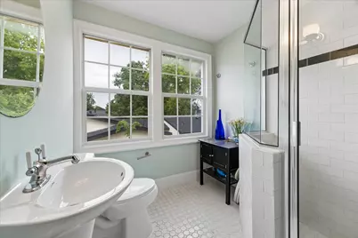1330 Des Jardines Street, Houston, TX 77023 - Photo 8