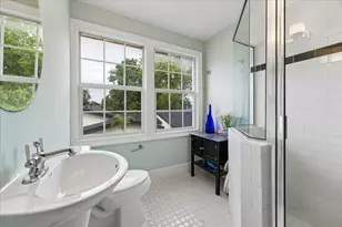 1330 Des Jardines St, Houston, TX 77023 - Photo 8