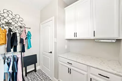 15211 Icet Creek Avenue, Mont Belvieu, TX 77523 - Photo 18