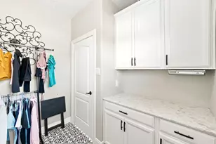15211 Icet Crk Ave, Mont Belvieu, TX 77523 - Photo 18