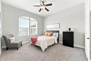 15211 Icet Crk Ave, Mont Belvieu, TX 77523 - Photo 34