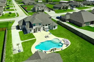 15211 Icet Crk Ave, Mont Belvieu, TX 77523 - Photo 42