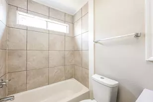 11510 Teaside Dr, Houston, TX 77066 - Photo 18