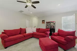 10 Little Falls Place, Tomball, TX 77375 - Photo 32