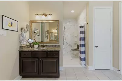 10 Little Falls Place, Tomball, TX 77375 - Photo 24