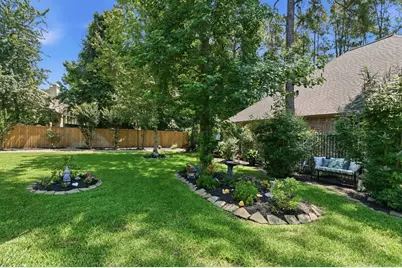 10 Little Falls Place, Tomball, TX 77375 - Photo 36