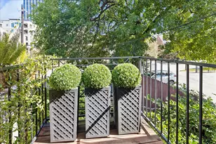 2225 Mimosa Dr, Houston, TX 77019 - Photo 10