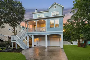 209 Queen Rd, Clear Lake Shores, TX 77565 - Photo 1