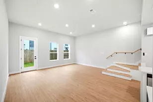 5814 Cebra St, Houston, TX 77091 - Photo 4