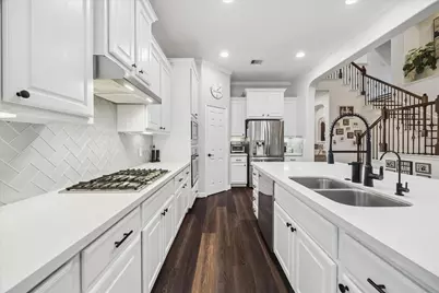 26 S Pinto Point Circle, The Woodlands, TX 77389 - Photo 14