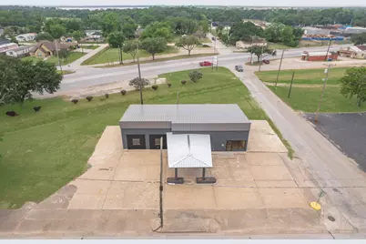 401 E Main Street, Eagle Lake, TX 77434 - Photo 16
