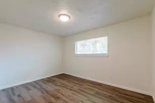 9646 Springview Ln, Houston, TX 77080 - Photo 18