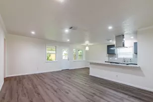 9646 Springview Ln, Houston, TX 77080 - Photo 6