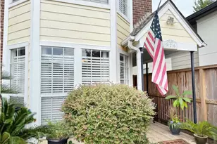 926 Rutland St, Houston, TX 77008 - Photo 2