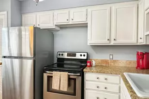 926 Rutland St, Houston, TX 77008 - Photo 6