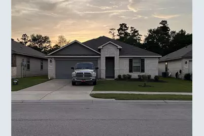 312 Comal Drive, Huntsville, TX 77340 - Photo 1