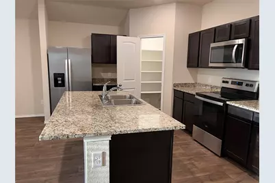 312 Comal Drive, Huntsville, TX 77340 - Photo 12