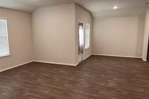 312 Comal Dr, Huntsville, TX 77340 - Photo 18
