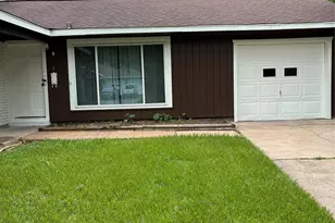 7414 Marinette Dr, Houston, TX 77074 - Photo 2