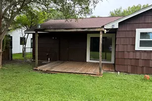 7414 Marinette Dr, Houston, TX 77074 - Photo 6