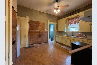 905 6th Street, Orange, TX 77630 - Photo 8