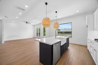1325 W 22nd Street, Houston, TX 77008 - Photo 8