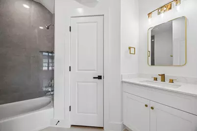 1325 W 22nd Street, Houston, TX 77008 - Photo 24