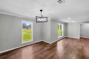 13595 Leaning Oaks Dr, Beaumont, TX 77713 - Photo 10